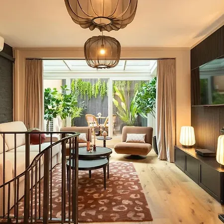 Appartamento Loft Rare Avec Patio Chic - Tour Eiffel