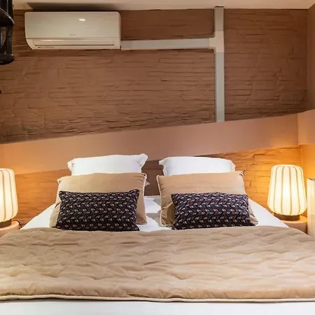 Appartamento Loft Rare Avec Patio Chic - Tour Eiffel Parigi